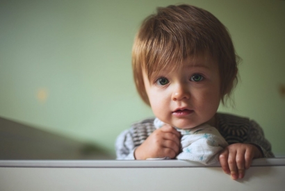 Mi állhat a baba- és kisgyermekkori alvásproblémák hátterében?